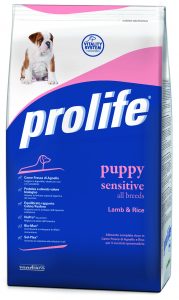 Il tuo cucciolo è sensibile a certi alimenti? La risposta è efficace e arriva dalla linea "Prolife puppy sensitive”.