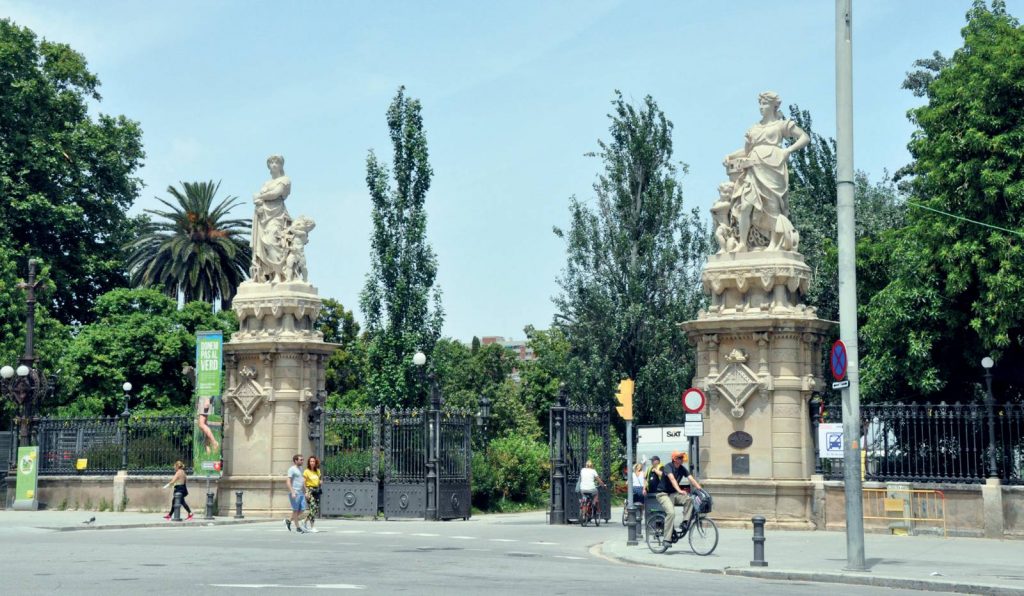 Barcellona città pet-friendly: un museo all’aperto per cani