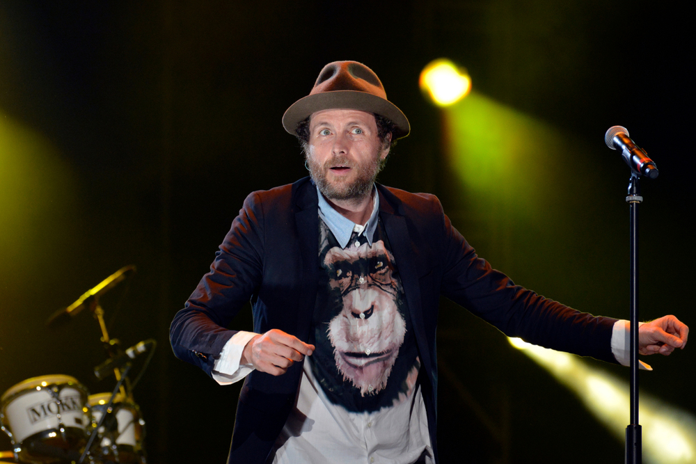 Il regalo di Jovanotti al canile di Ossaia: 23 quintali di cibo