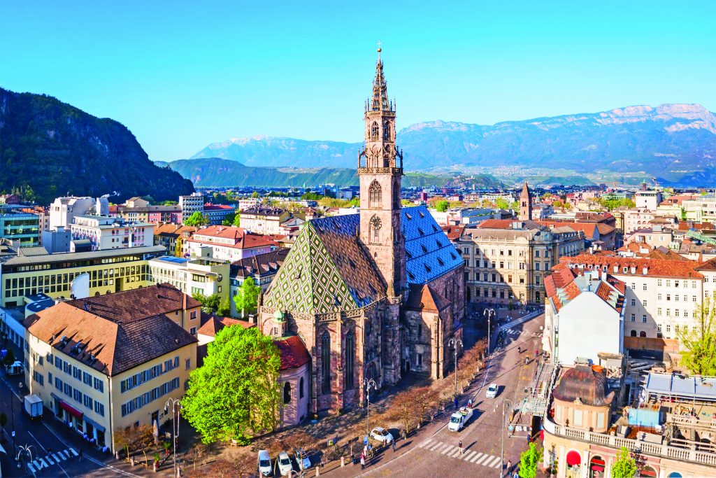 Bolzano: la città in mezzo ai monti