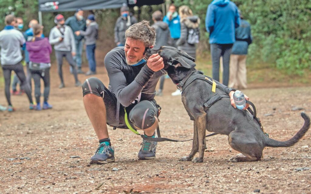 Rosy la nera, tra agility e canicross